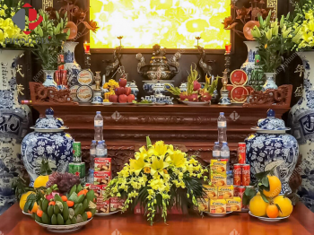 Thờ Quan Ngũ Hổ dưới bàn thờ tổ tiên: Có được không?